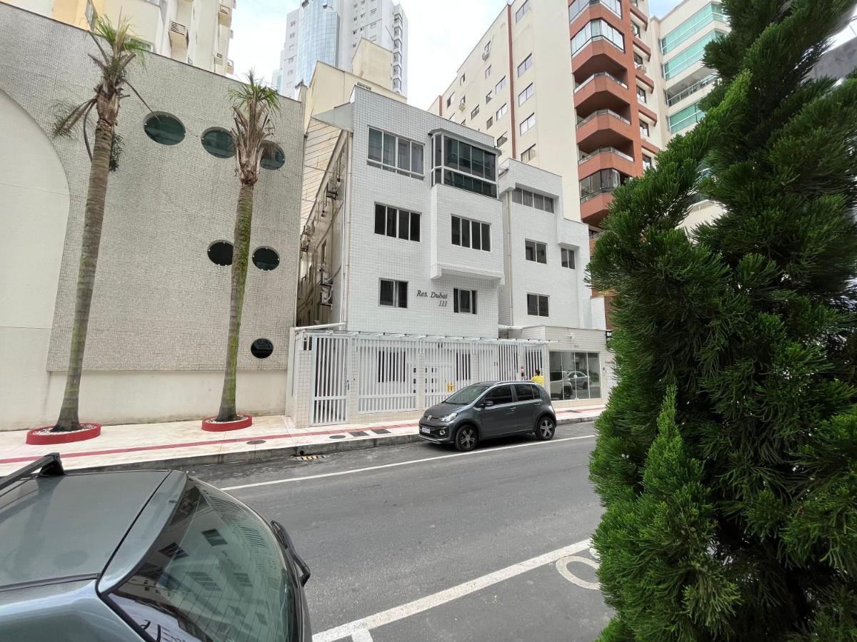 شقة Balneário Camboriú  في Residencial Dubai Centro المظهر الخارجي الصورة