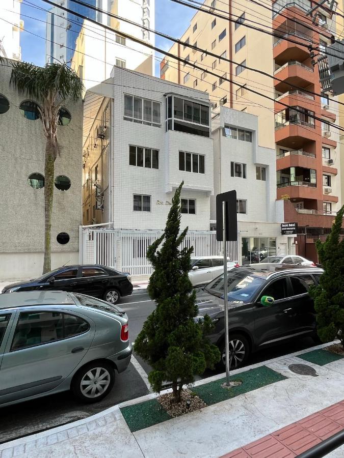 شقة Balneário Camboriú  في Residencial Dubai Centro المظهر الخارجي الصورة